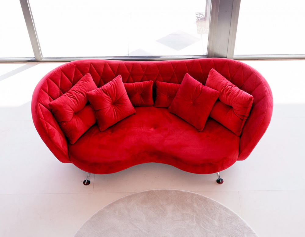 Прямой диван Josephine